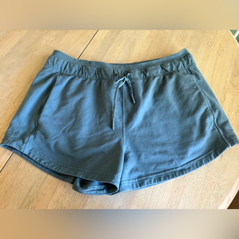 Women’s Lululemon Short